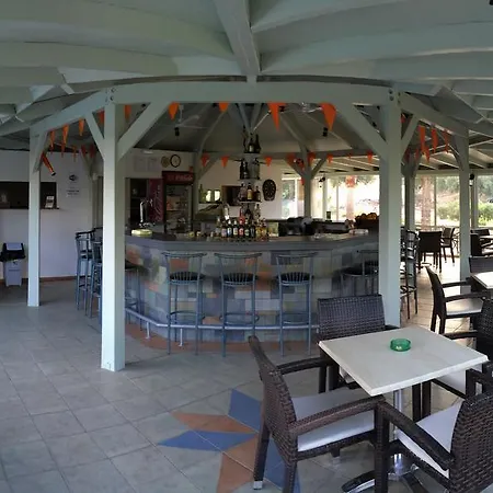 Nikolas Appartments Апарт-готель