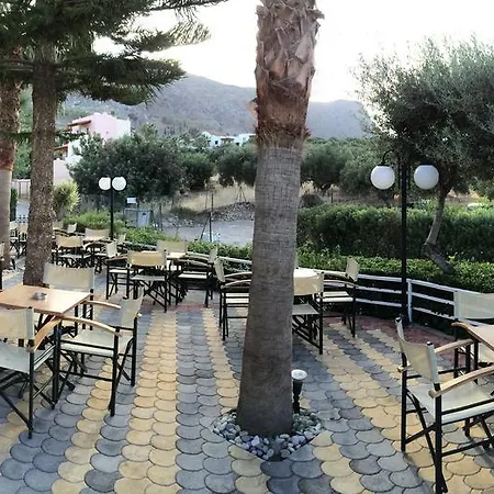 Nikolas Appartments 3*