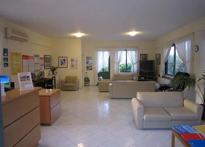 Nikolas Appartments 4*