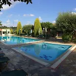 Nikolas Appartments アパートホテル ヘルソニソス
