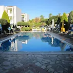 Nikolas Appartments Апарт-готель Херсонісос