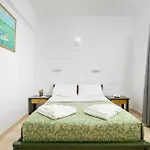 Nikolas Appartments アパートホテル