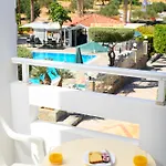 Nikolas Appartments 4* ヘルソニソス