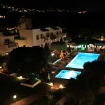 Nikolas Appartments 4* ヘルソニソス
