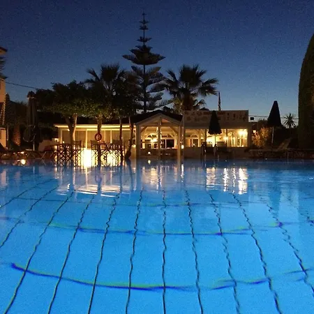 Aparthotel Nikolas Appartments 4*