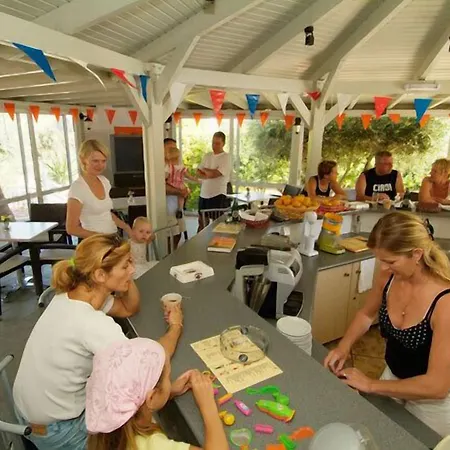 Nikolas Appartments 3* ヘルソニソス