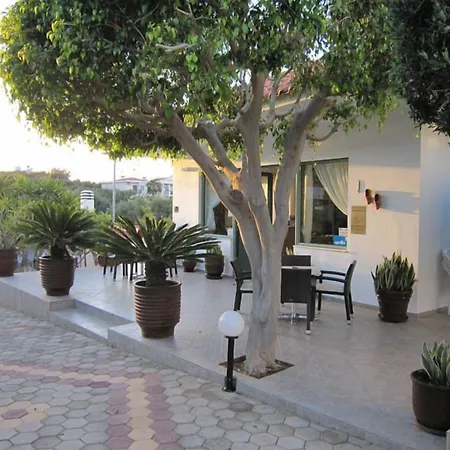 Nikolas Appartments ヘルソニソス