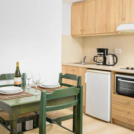 Nikolas Appartments Aparthotel 4*