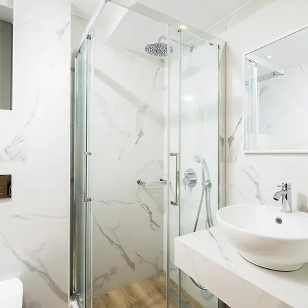 Nikolas Appartments Aparthotel 4*