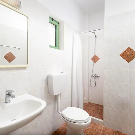 Nikolas Appartments Aparthotel 4*