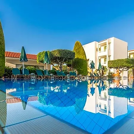 Nikolas Appartments 4* Херсонісос