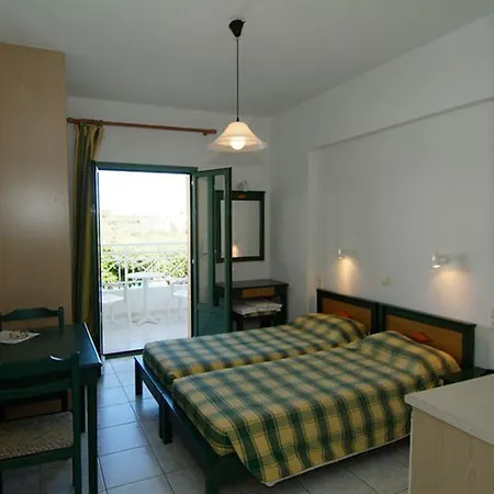 Nikolas Appartments 4* ヘルソニソス