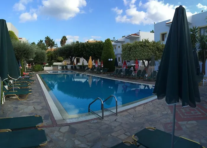 Aparthotel Nikolas Appartments 4*