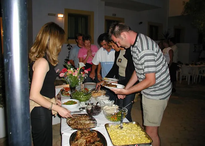 Nikolas Appartments Aparthotel 4*