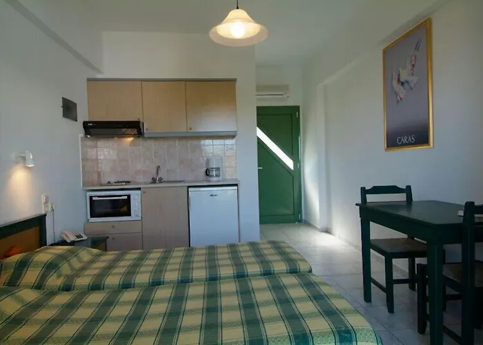 Nikolas Appartments 4*