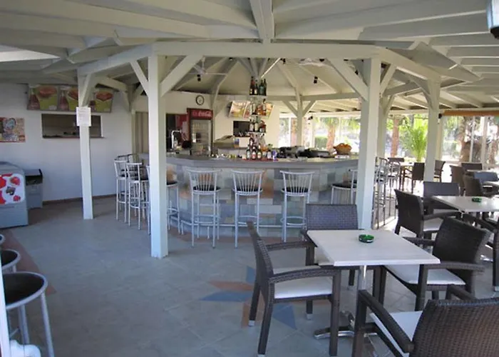 Nikolas Appartments Aparthotel