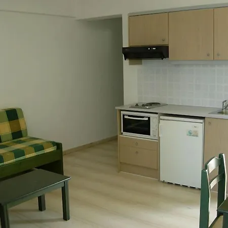 מלון דירות Nikolas Appartments