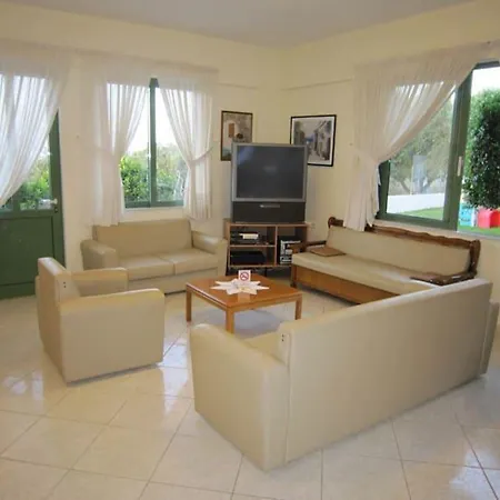מלון דירות Nikolas Appartments הרסוניסוס
