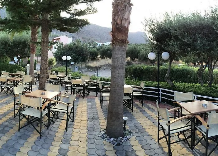 Nikolas Appartments 3*